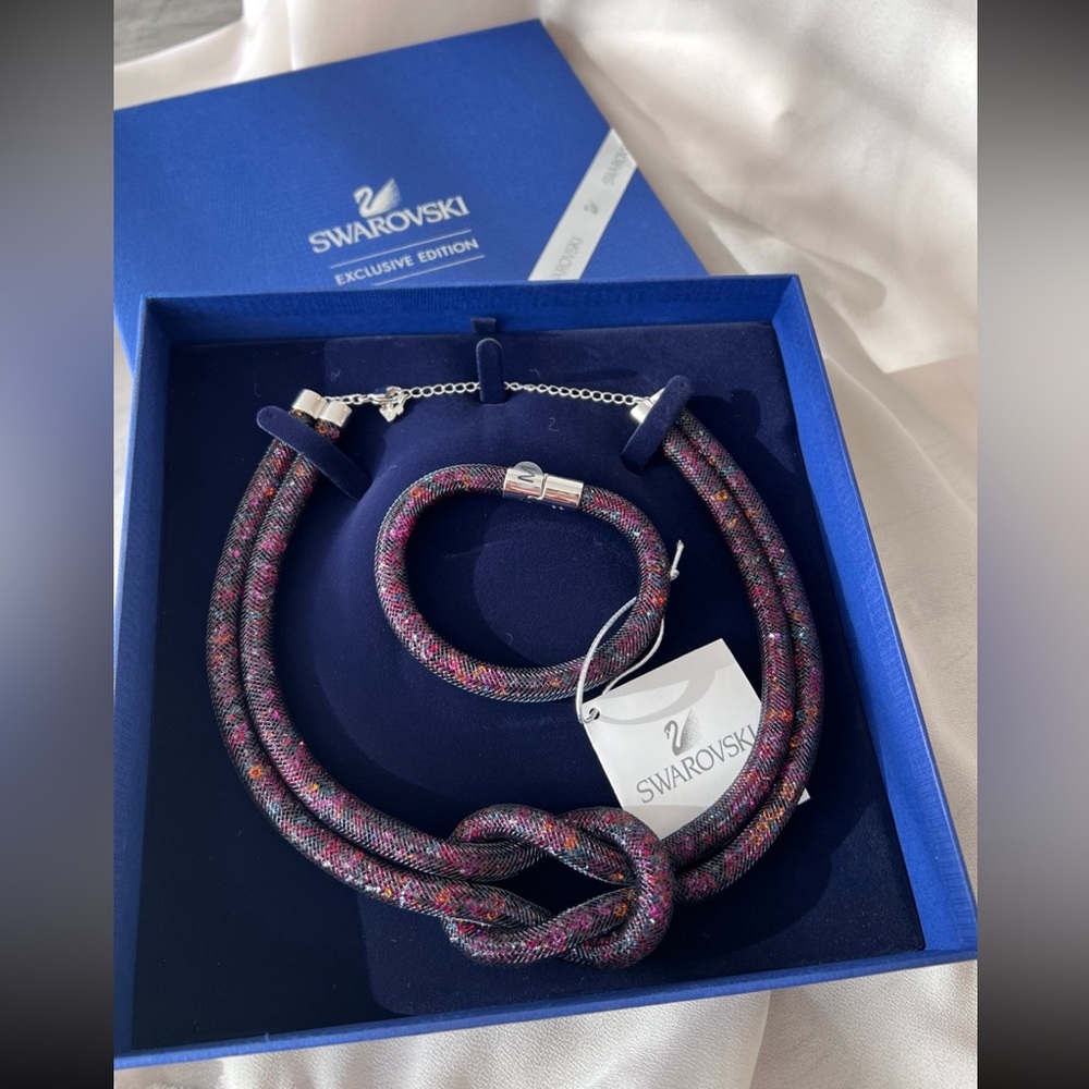 Swarovski Burgundy Knot Necklace And Bracelet Nwb